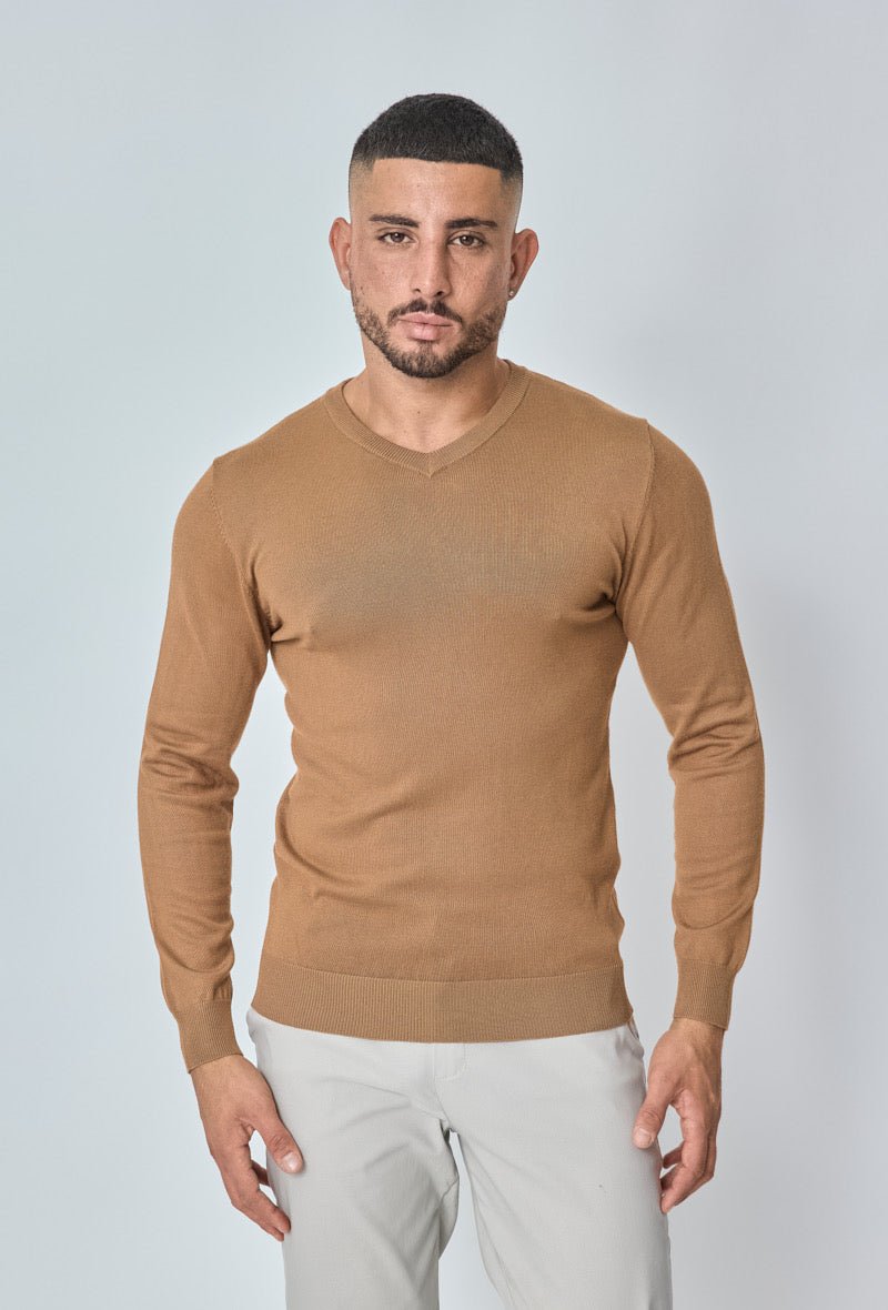 Basic camel sweater met een v kraag