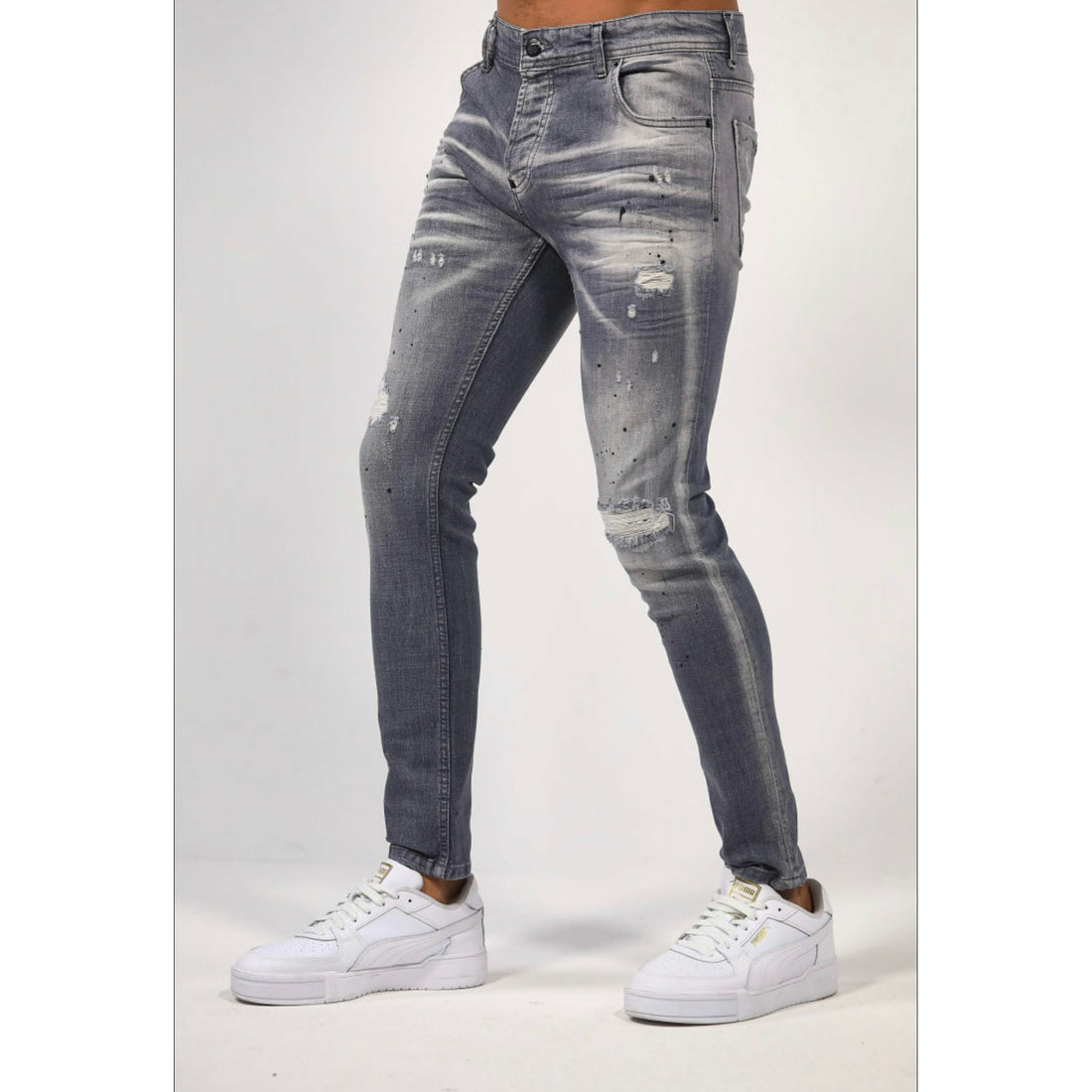 Ultra 653 UniPlay Slim-Fit Jeans - Gray